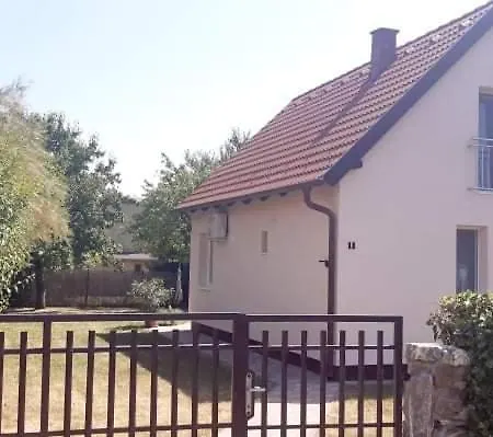Cs&m Vendeghaz Prázdninový dům *