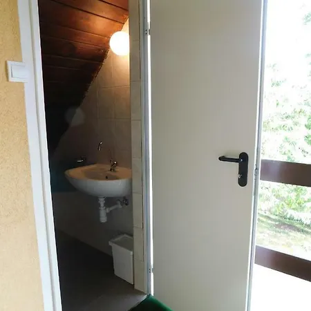 度假居 Cs&m Vendeghaz *